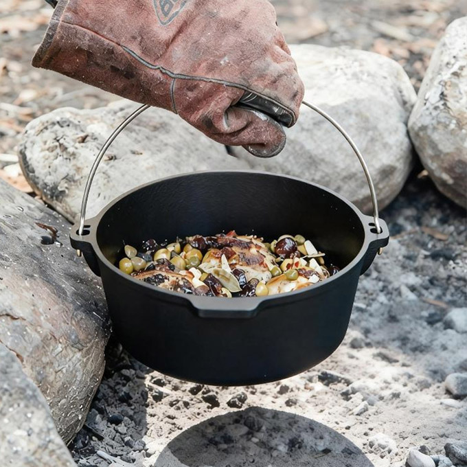 Forno olandese con bordi di 31 cm