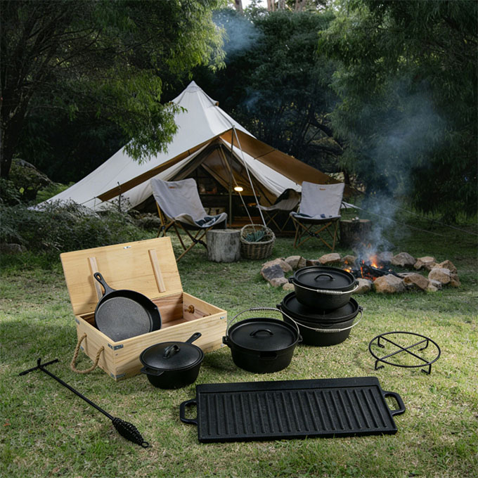 Set di pentole da campeggio in ghisa
